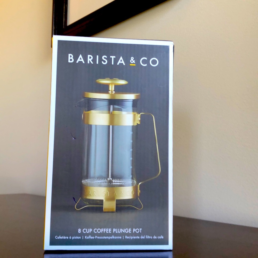 New BARISTA & CO 8 Cup Coffee Plunge Pot - Midnight Gold